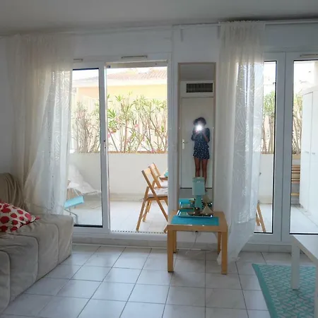 Apartment Pieds Dans L'eau 4 Pers Vallauris